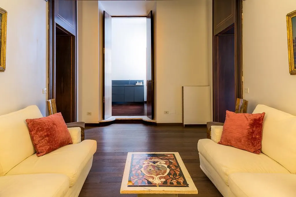 Apartment Pantheon Luxury Palace With Terrace Italy