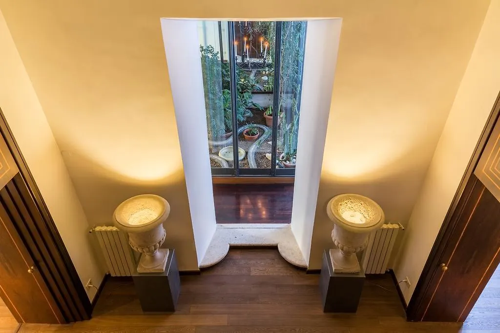 Pantheon Luxury Palace With Terrace 0*, Rome Italy