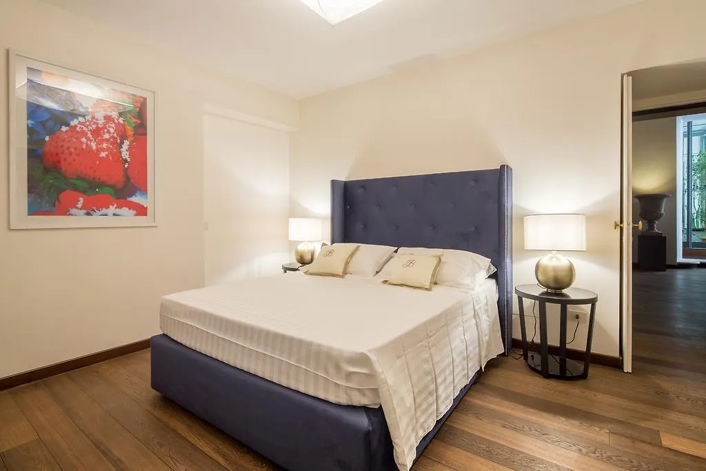 Apartment Pantheon Luxury Palace With Terrace Italy
