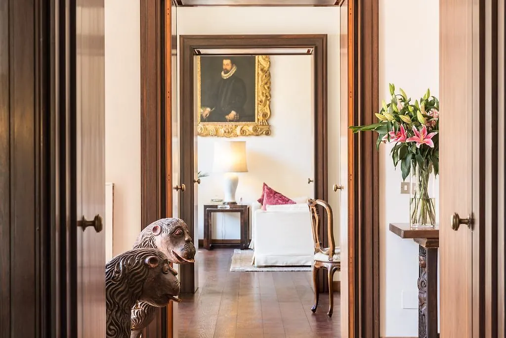 Apartment Pantheon Luxury Palace With Terrace