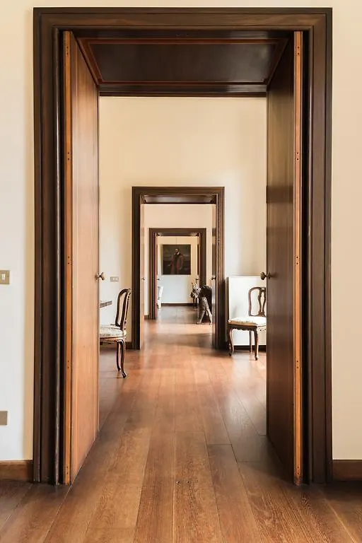Apartment Pantheon Luxury Palace With Terrace Italy