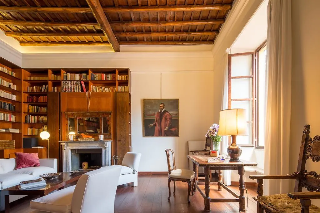 Apartment Pantheon Luxury Palace With Terrace Italy